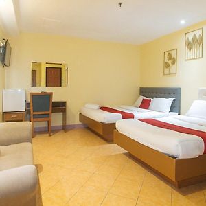 Reddoorz At Comfy Inn Ermita Manila